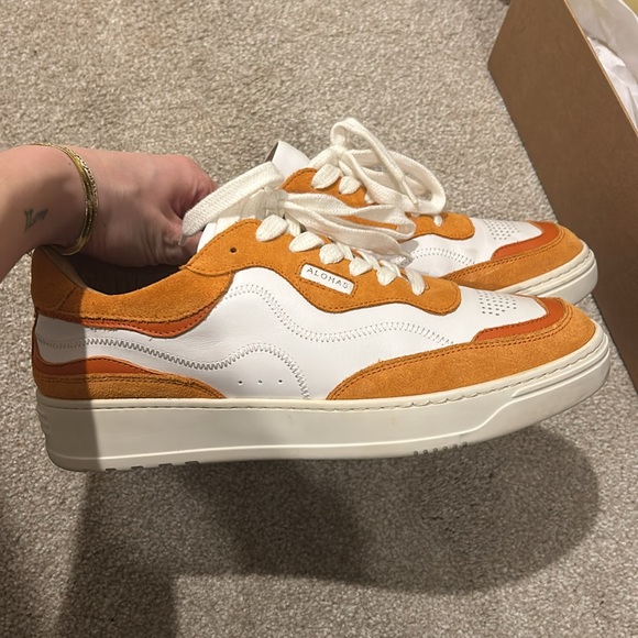 Alohas Low-Top Sneakers - Picture 8 of 15